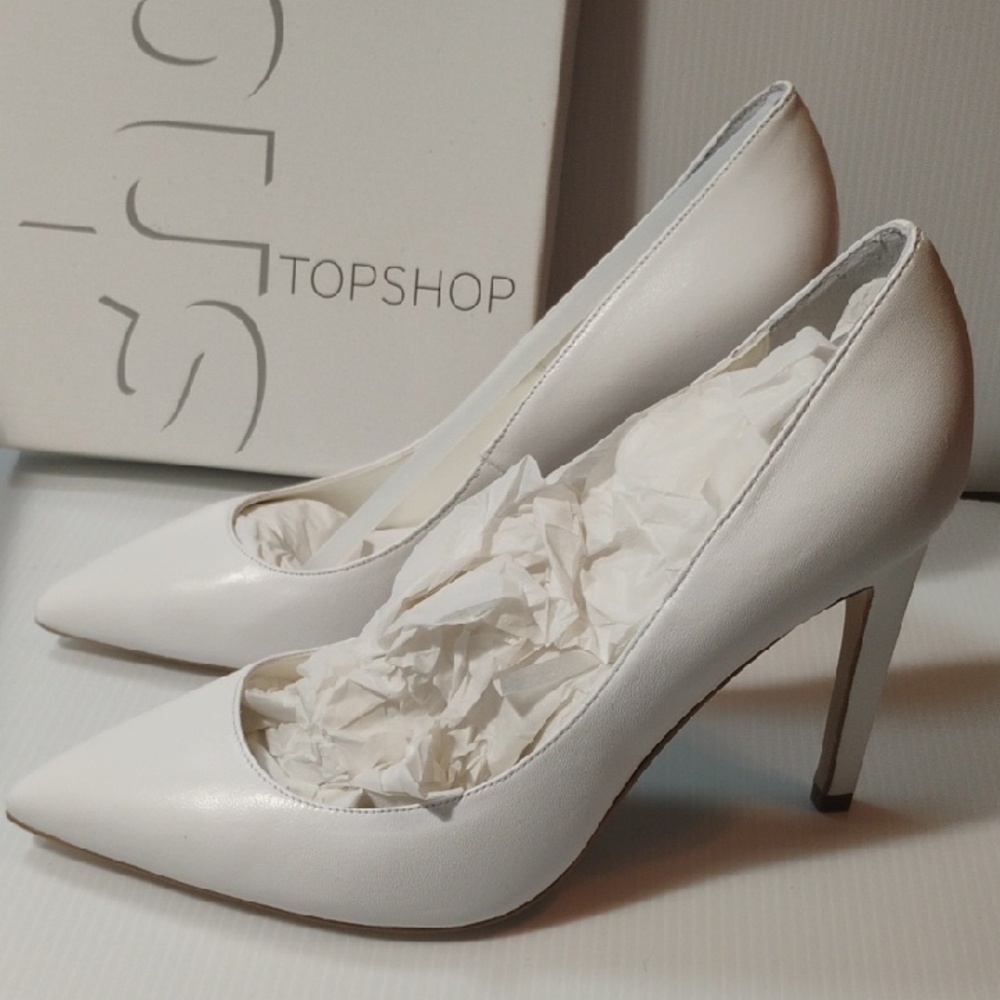 Topshop White Pointed Toe High Heel Pumps